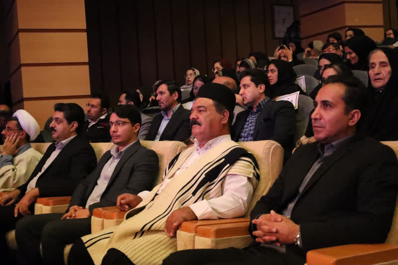 تصاویری از جشن گرامیداشت هفته پرستار در فرهنگسرای شهرکرد