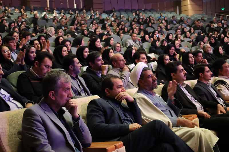 تصاویری از جشن گرامیداشت هفته پرستار در فرهنگسرای شهرکرد