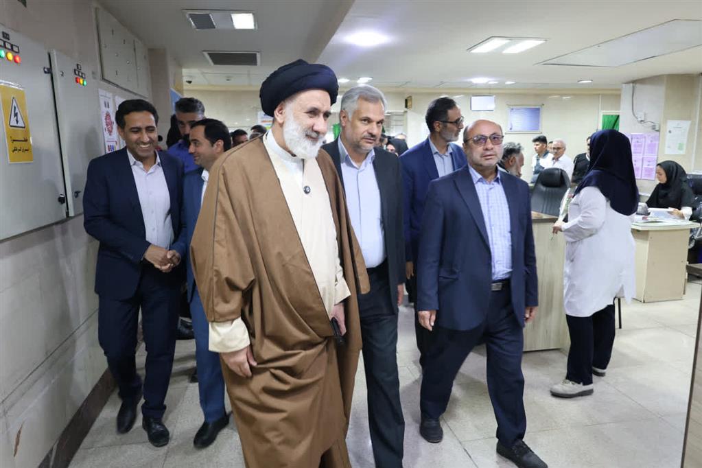 تصاویر تجلیل نماینده ولی فقیه در استان از کادر پرستاری تصاویر تجلیل نماینده ولی فقیه در استان از کادر پرستاری