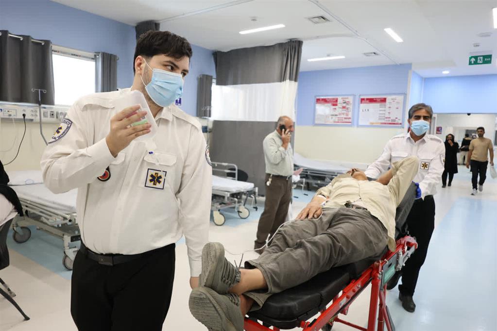 تصاویر تجلیل نماینده ولی فقیه در استان از کادر پرستاری تصاویر تجلیل نماینده ولی فقیه در استان از کادر پرستاری