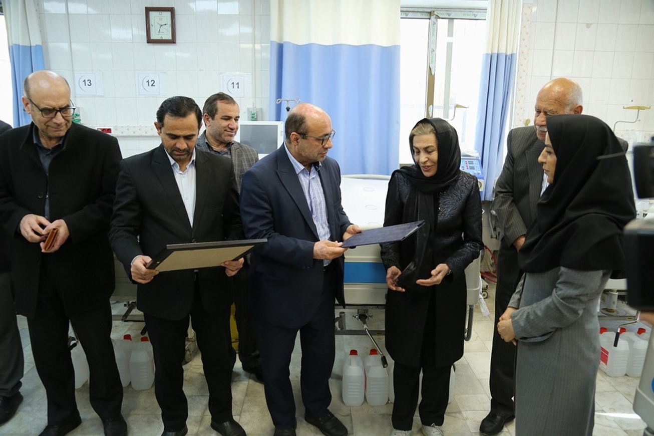 یک دستگاه دیالیز پیشرفته در بیمارستان هاجر(س) شهرکرد راه اندازی شد